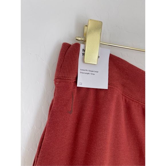 NIKE Yoga Luxe Cropped Pants Size Medium - Picture 5 of 7